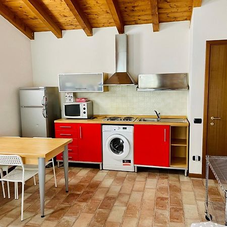 Bergamo Easy Airport Private Parking Apartment Luaran gambar