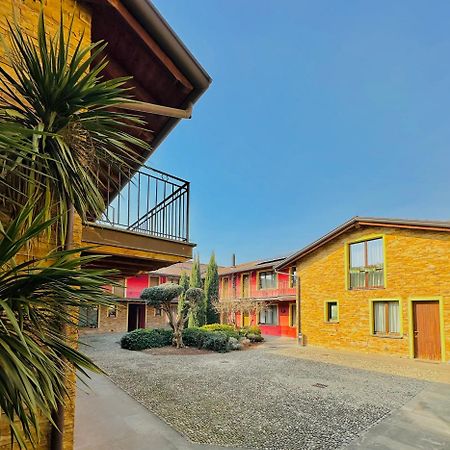 Bergamo Easy Airport Private Parking Apartment Luaran gambar