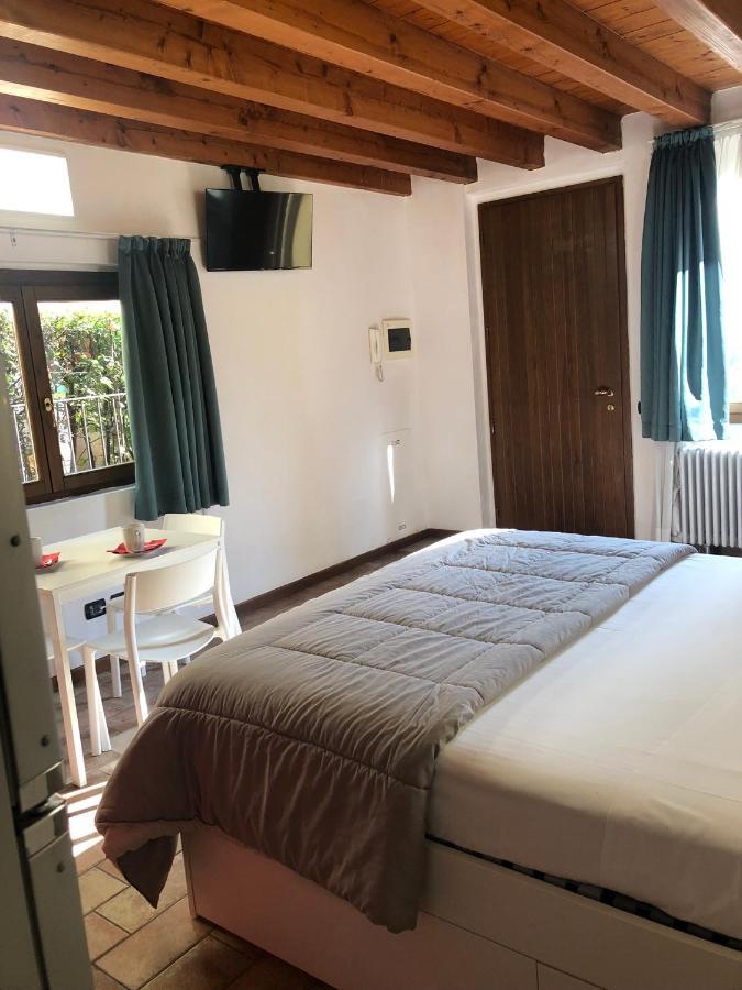 Bergamo Easy Airport Private Parking Apartment Luaran gambar