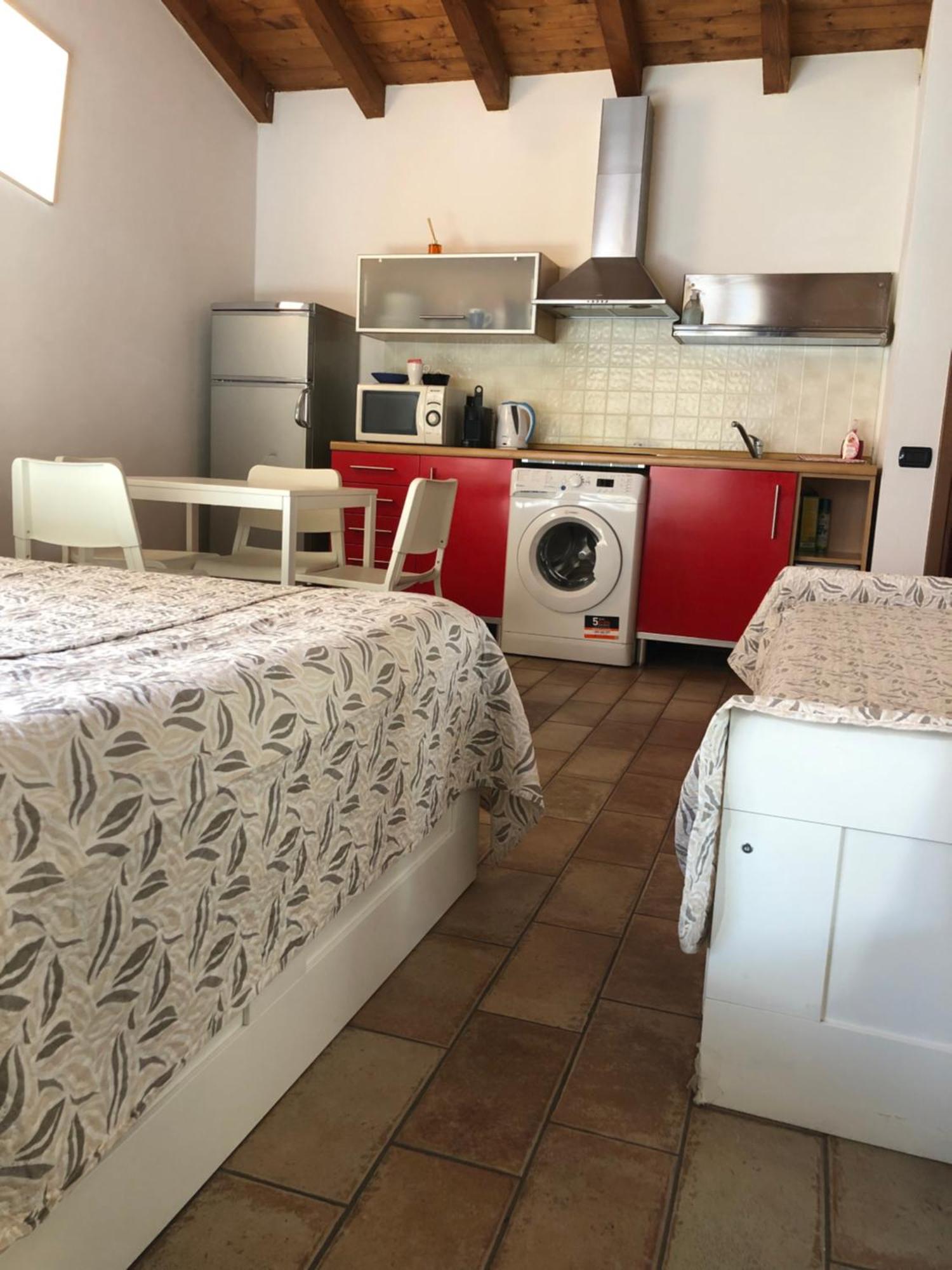 Bergamo Easy Airport Private Parking Apartment Luaran gambar