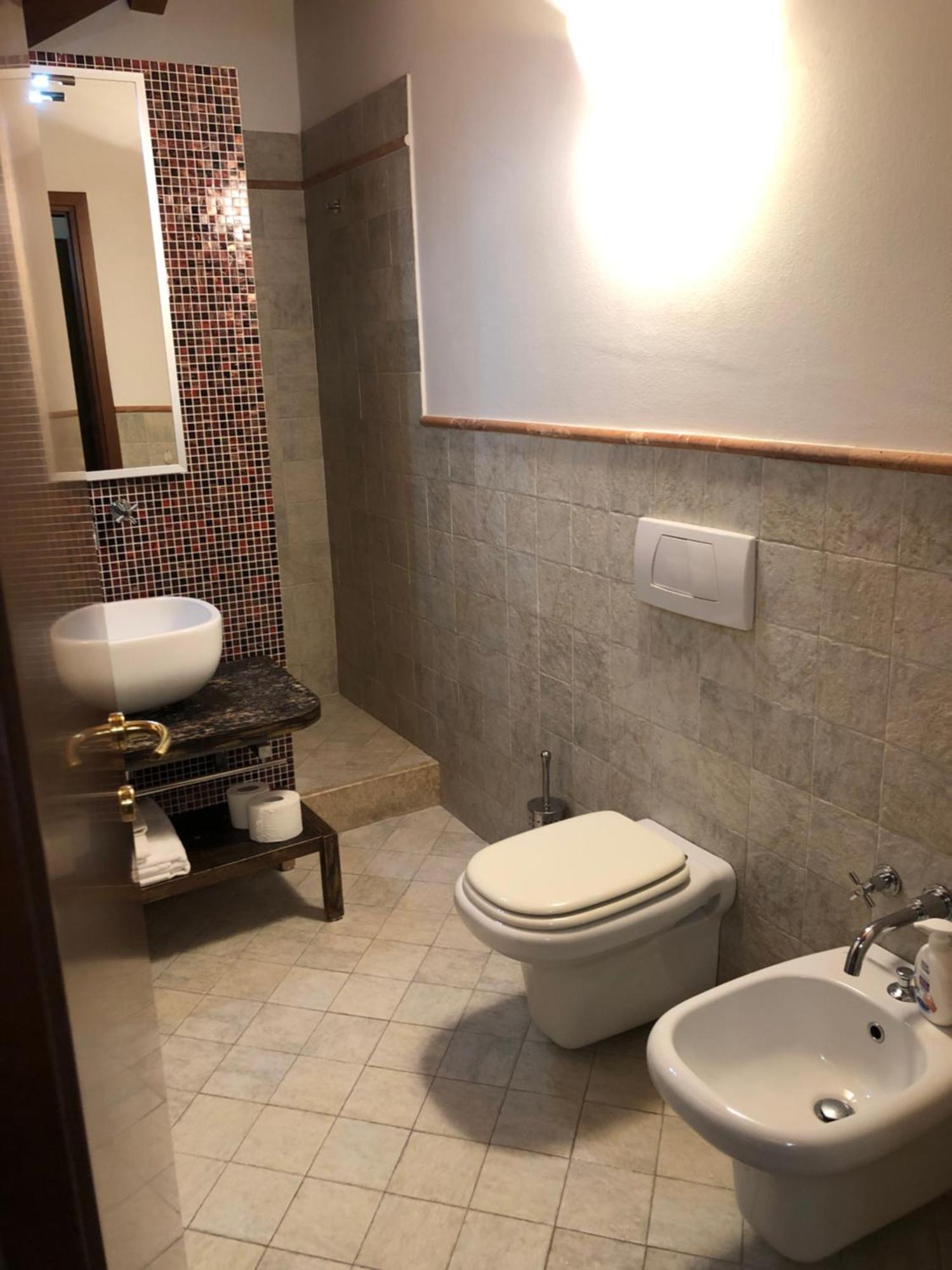 Bergamo Easy Airport Private Parking Apartment Luaran gambar