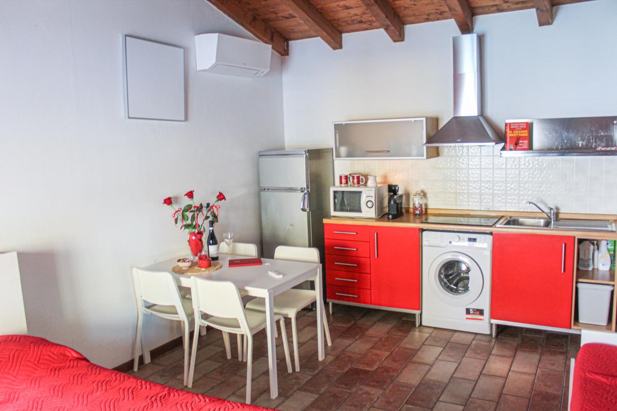 Bergamo Easy Airport Private Parking Apartment Luaran gambar